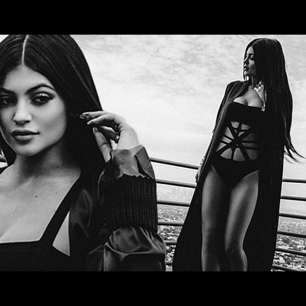 $950 Herve Leger Nadine Swimsuit ( M50)